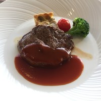 シンフォニー東京湾クルーズ - フレンチコースの肉料理