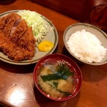 とんかつ 大吉 - ロースジャンボカツ定食：1200円