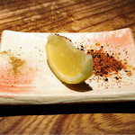 とり喜 - 薬味皿。