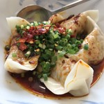 ラーメン･餃子 ハナウタ - 【2016年12月】香辛水餃子のアップ香辛（シャンカラ）な旨さが特長的なんです。