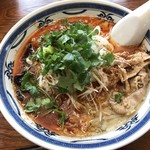 ラーメン･餃子 ハナウタ - 【2016年12月】ワタシの「薬膳香辛味噌（大辛）＠700円、パクチートッピング＠100円」、計＠800円。