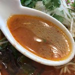 ラーメン･餃子 ハナウタ - 【2016年12月】薬膳香辛味噌（大辛）のスープアップ。