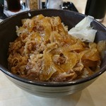 無添くら寿司 - 牛丼　370円（汁だくではありません。）