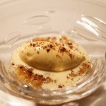 Restaurant Satoshi.F - 炭火で焼いた無花果のエクラゼと紹興酒のアイス、ラズベリーパウダー