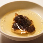 Restaurant Satoshi.F - ポルチーニと黒トリュフのスープ