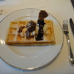 デルレイ カフェ＆ショコラティエ - ワッフルマロン★（期間限定）