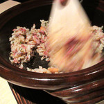 焼肉矢澤 京都 - 和牛挽肉ご飯。混ぜてくれます