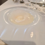 レストラン セビアン - ヴィシソワーズ、胡椒の泡とバターのジェラート