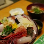 Sendouryouritenshimmaru - 海鮮丼