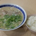 ラーの音 - ラーメン￥600、白飯￥150