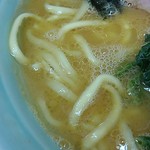 武蔵家 - 麺は酒井製麺。