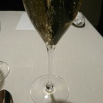 オルト - シャンパンで乾杯です