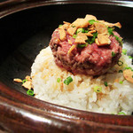焼肉矢澤 京都 - 〆の和牛挽肉のにんにくバター土鍋ご飯