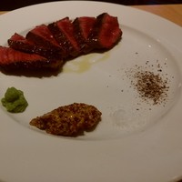 ウォルプタス 東京駅グランルーフ店 - 国産A5牛肉プランチャ