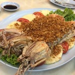 Sornthong Restaurant  -  揚げシャコ