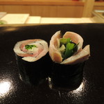 日本橋蛎殻町 すぎた - しめ鯖、大葉、浅葱、ガリの海苔巻2016.12
      