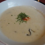 ビストロ茶葉蘭 - 牡蠣のクリームスープ