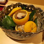 銀座 しのはら - 先付：柚子釜 松葉蟹と勢子蟹、雲丹、牡丹海老、子持ち昆布、蝦夷鮑、蕪、土佐酢1