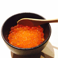寿司 銀座 - メタボにならない小ぶりサイズのいくら丼はいいね