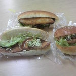 ハタダベーカリー - ハムカツパン、魚フライパン、ひれかつパン