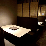 焼肉矢澤 京都 - 店内の一角。禁煙です