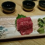 京の焼肉処 弘 - 牛刺し