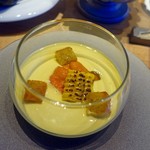 サロン イナシュヴェ - ピクニックコーンの冷たいスープと礼文のウニ