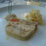 emuN - 大山鶏と旬の野菜のポトフ仕立てのテリーヌ