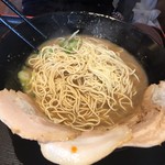 らーめん 与七 堅田店 - 替え玉　この細麺がまた中太麺とは食感やのど越しが違っていいっ！！　2016/12/25