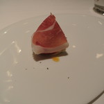 リストランテ カノフィーロ - リコッタチーズとハチミツ、あまおうと生ハム