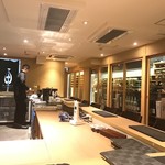 Momo - 店内