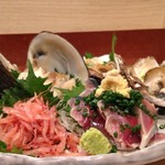 2016年4月 季節の盛り合わせ(桜海老、鰹他)