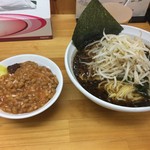 ちぐま屋 - 201612　ちぐま屋　スペシャルラーメン（750円）ライス（150円）★納豆に「特製豆板醤」付け足してます(^_^)/