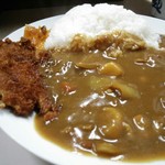 大岩 - カツカレーライスを手前から撮影