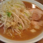 馬車道ヌードル トマトスタジオ - 豚骨醤油ラーメン（750円）