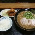 ラーメン与七 - 