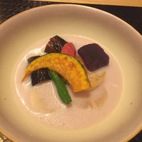 しゃぶしゃぶ　すき鍋　おもき 銀座店 - 「松阪豚会席　匠」コース/お椀・松阪野菜の豆乳煮　おもき銀座
