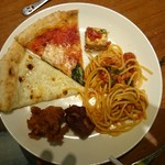 PIZZA SALVATORE CUOMO - これぐらいを何度も取りに行くのがいいと思う