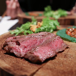 現代ガストロノミー 四匹の猫 - 2016年12月再訪：ビアンド オールスパイス (愛知県産 交雑牛みすじのロースト フィンガースタイル)☆