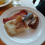 85 Sky Tower Hotel - 主人の朝食