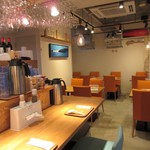 Ramen&Bistro ushio ueno east - 店　内