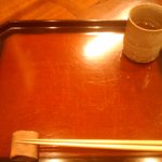 滋味 康月 - お盆、なかひがしで使用していたものを、開店祝いにいただいたそうです。