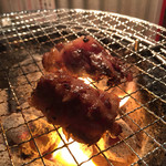 炭火焼肉ホルモン 徳臓 - 2016.12. 着火しやすいので注意