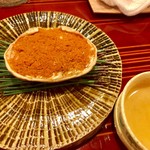 津の守坂 小柴 - 松葉ガニ（雌）の甲羅焼き。