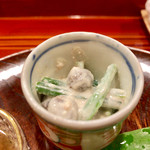 津の守坂 小柴 - 八寸より、むかご（だったような・・・）とほうれん草の白和え