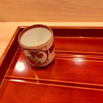 津の守坂 小柴 - 柚子ジュース ショウガの香りを添えて