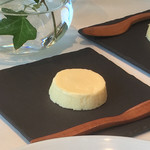 CROWN - エシレバター