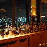 CocktailLoungePanorama - カウンター越しの夜景