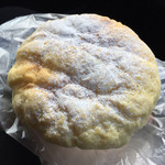 渦潮ベーカリー - 料理写真:100個限定のメロンパン。