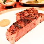 The Kitchen - ミディアムに焼かれたリブ・ロース、いわゆるIボーンのところ